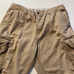 Men’s Old Navy khaki Cargo shorts - Sz 34